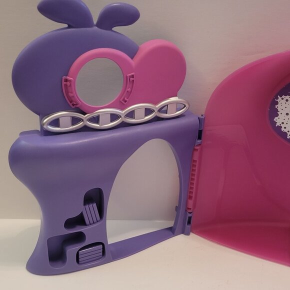 Inside Out Headquarters Playset With Figures and Console Memory Balls Included - Picture 3 of 16